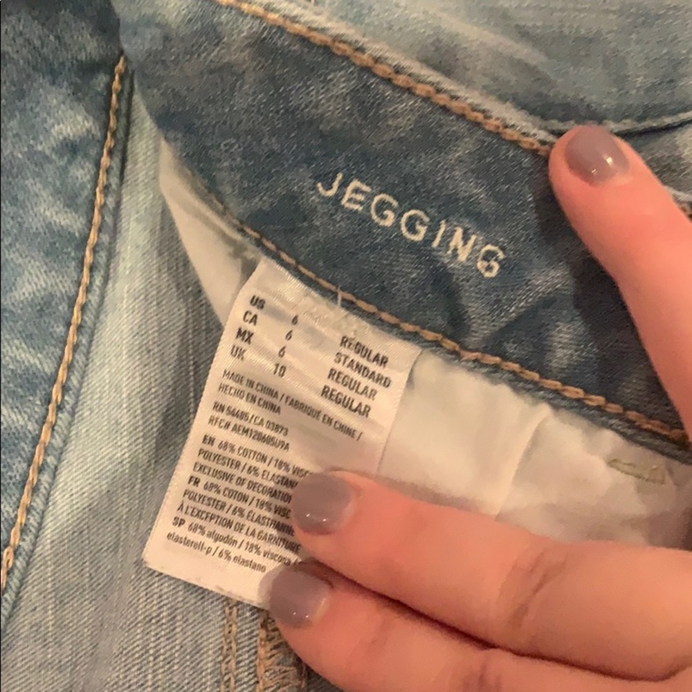 Jeans - Picture 2 of 4